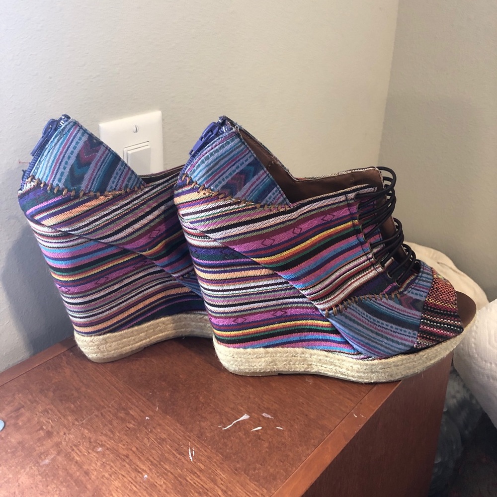 Chinese Laundry wedge peep toe heel